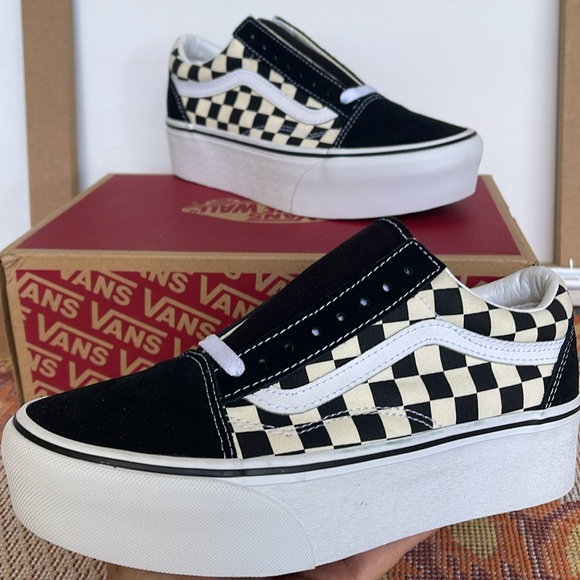 Vans Men’s Old Skool Stacked 
Checkerboard Black/Classic
VN0A7Q5MTYQ
Platforms - Picture 15 of 16
